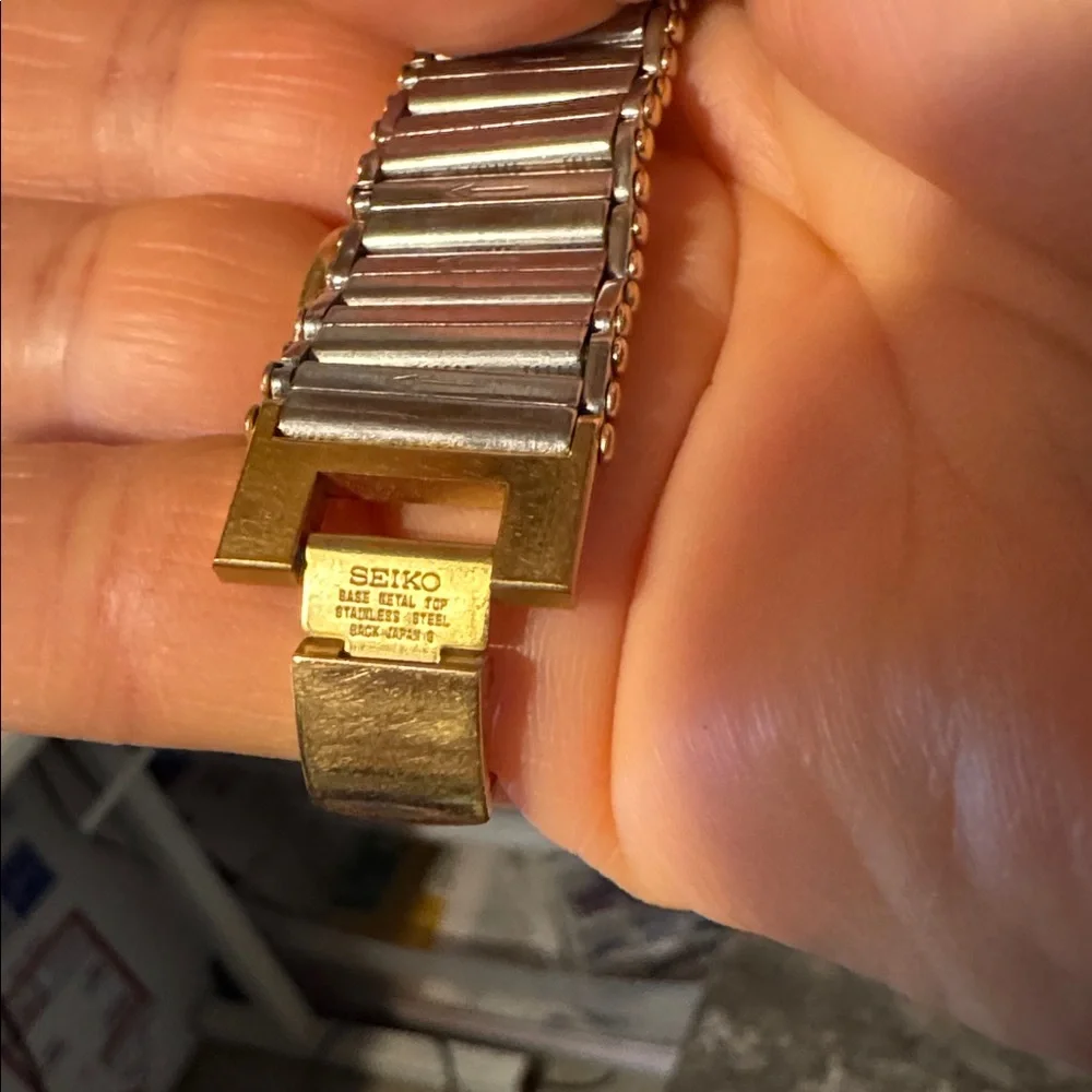 Seiko Men's Vintage Gold Tone Quartz Watch 5P30-5160 RO